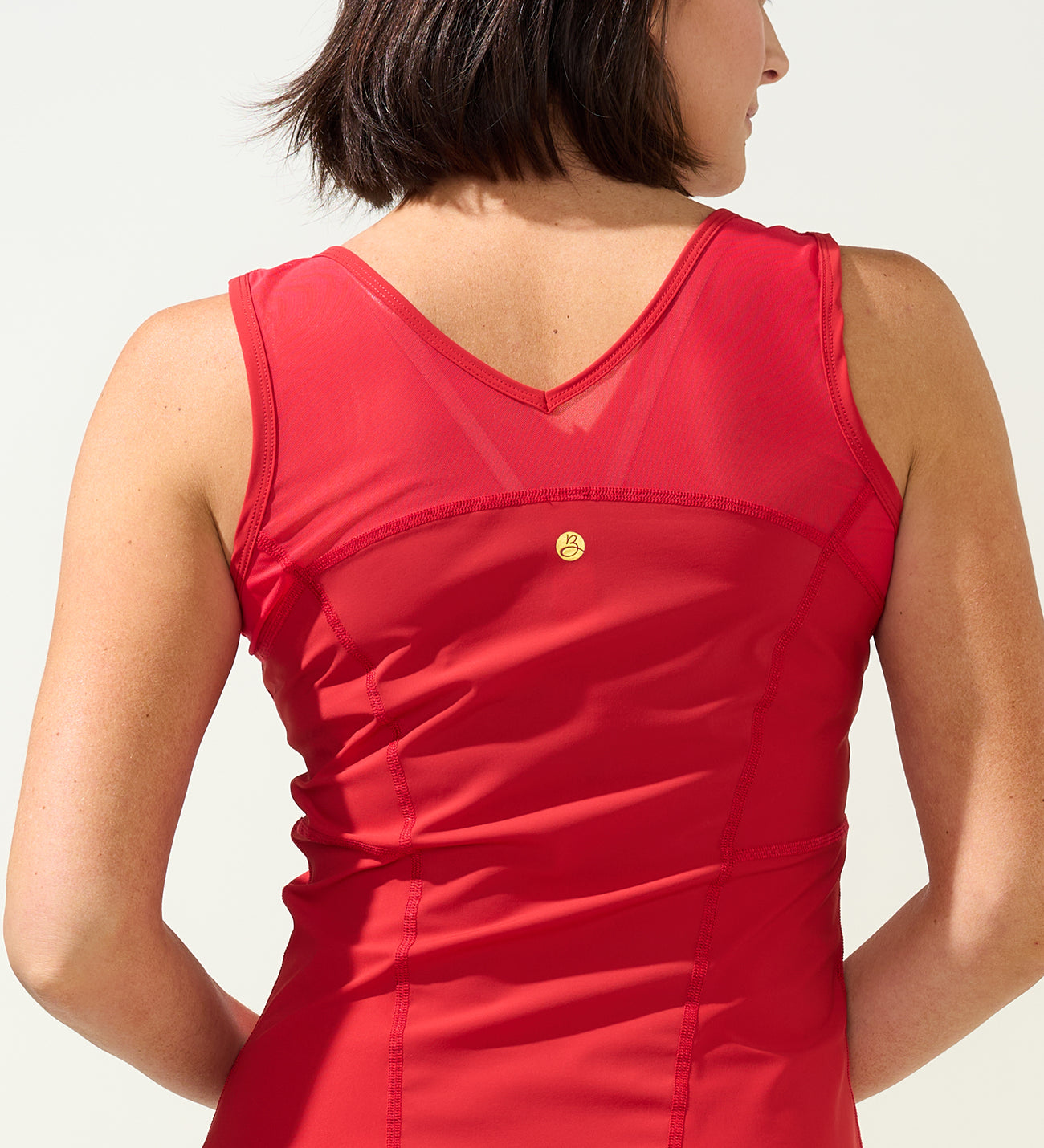 26_HIH_tank_red_back2.jpg