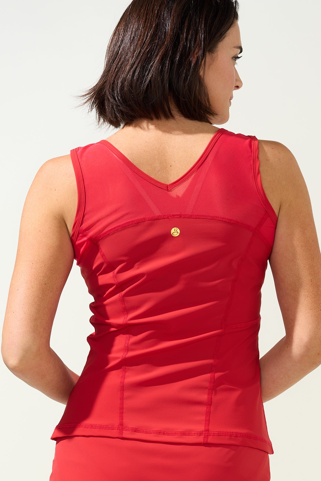 26_HIH_tank_red_back2.jpg