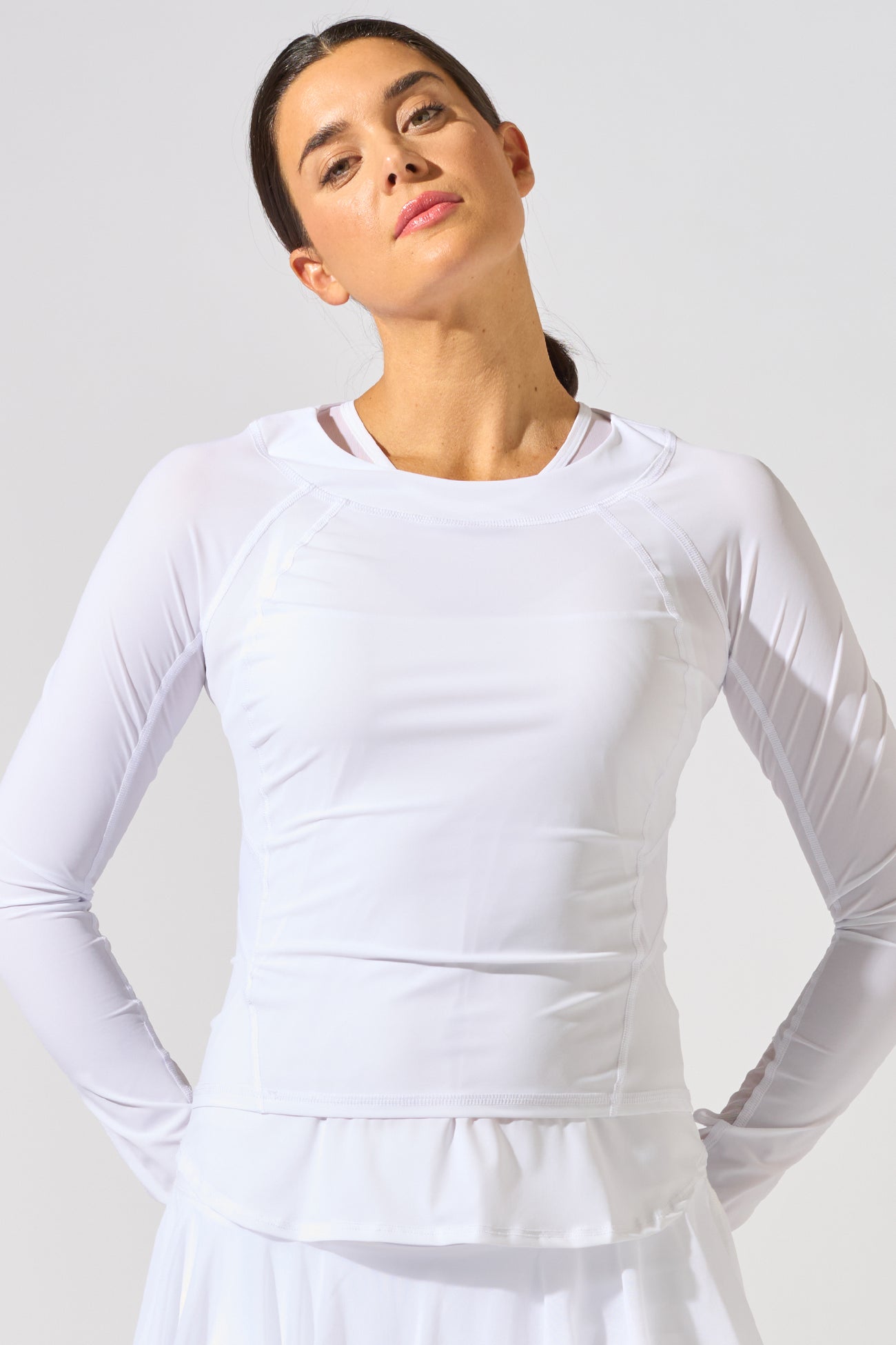 HerMajesty_Longsleeve_Top_White_Bobbe_Active_5.jpg